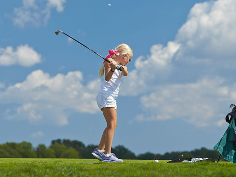 Junior attraction for golf